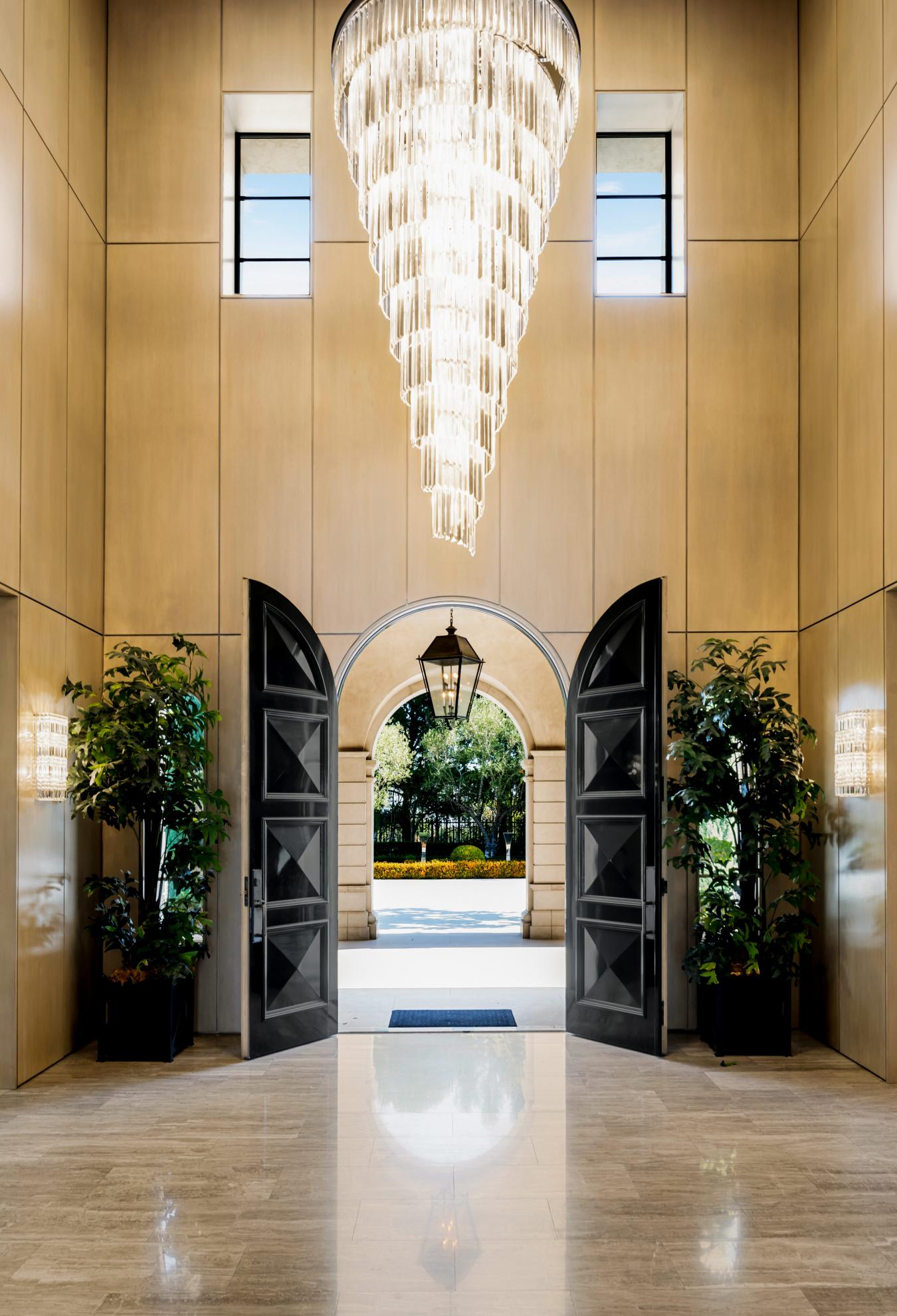 Newport Beach, California, 92657, United States, 7 Bedrooms Bedrooms, ,10 BathroomsBathrooms,Residential,For Sale,1967478