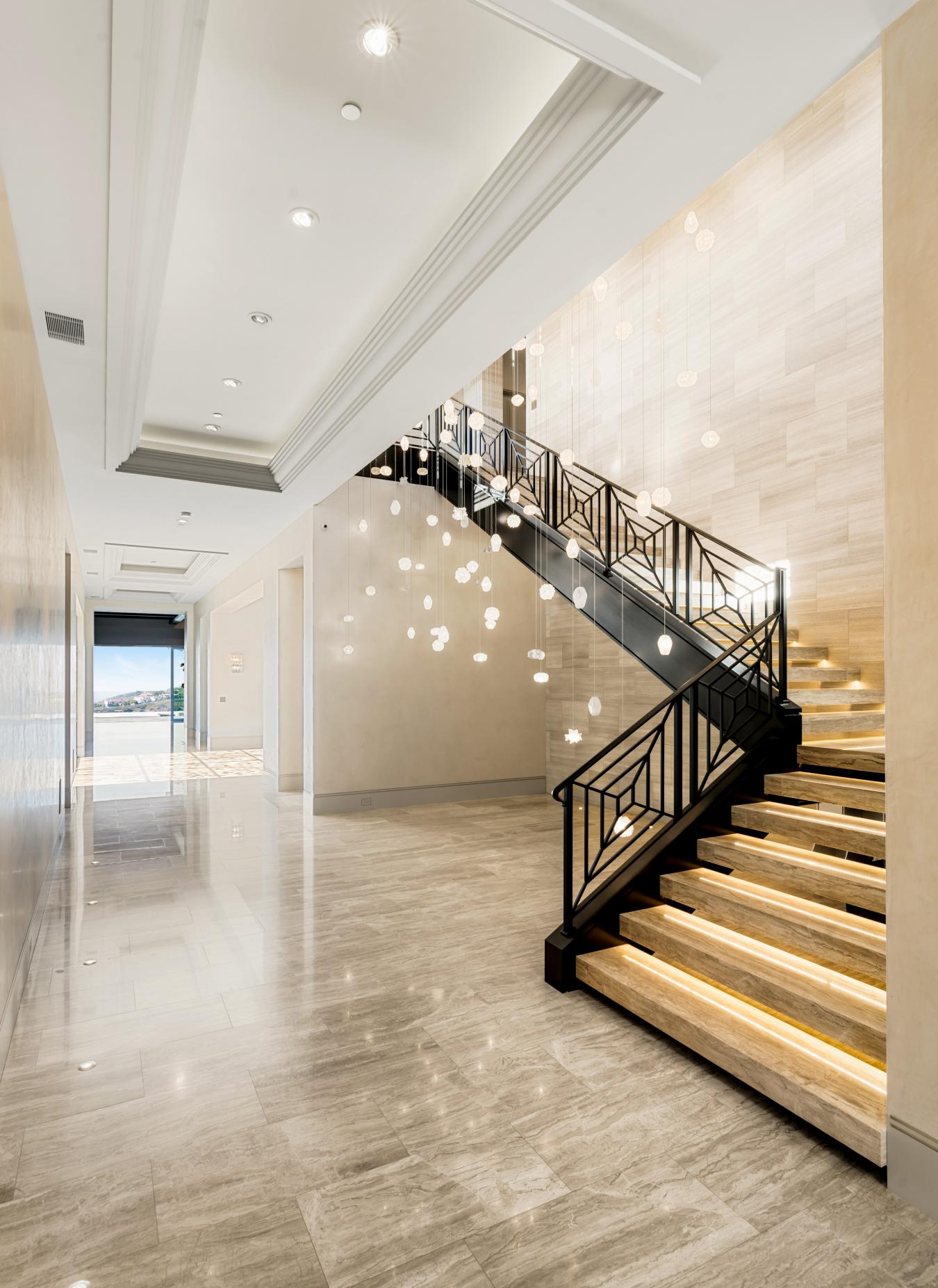 Newport Beach, California, 92657, United States, 7 Bedrooms Bedrooms, ,10 BathroomsBathrooms,Residential,For Sale,1967478