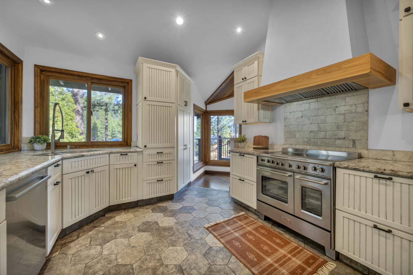 Incline Village, Washoe County, 89511, United States, 6 Bedrooms Bedrooms, ,4 BathroomsBathrooms,Residential,For Sale,1859158