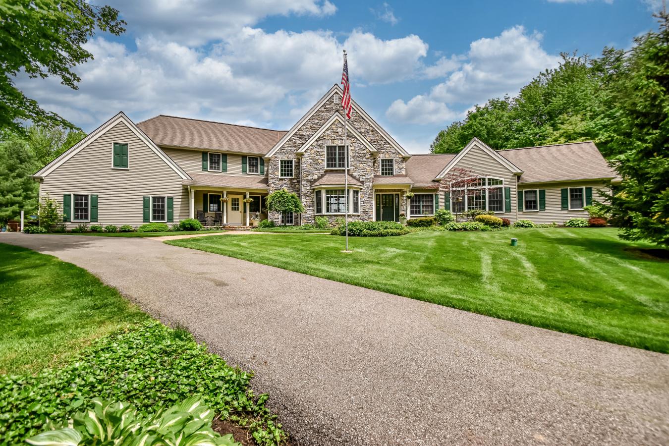 Chardon, Geauga, 44024, United States, 4 Bedrooms Bedrooms, ,3 BathroomsBathrooms,Residential,For Sale,1860175 Chardon, Geauga, 44024, United States, 4 Bedrooms Bedrooms, ,3 BathroomsBathrooms,Residential,For Sale,1860175