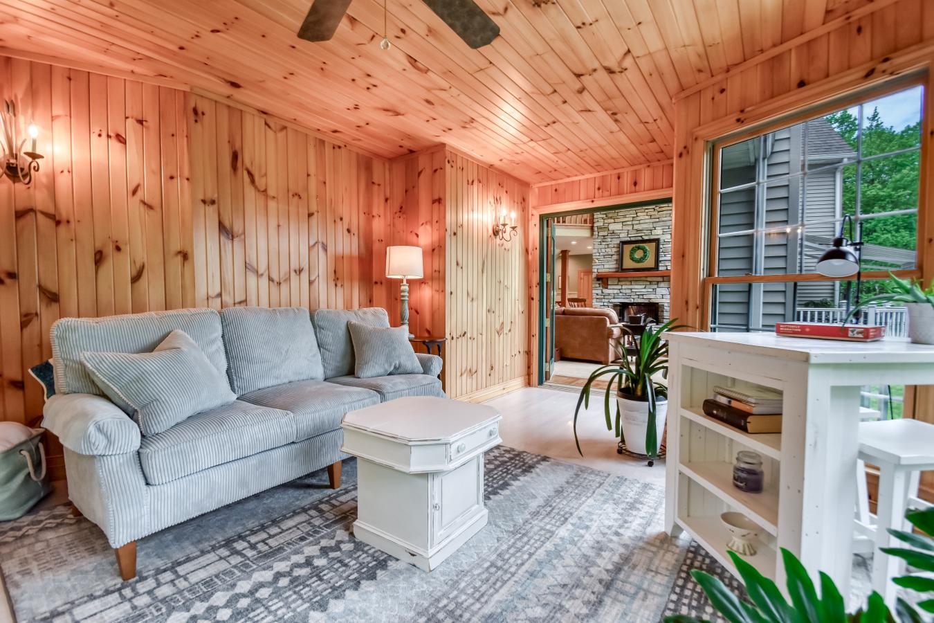 Chardon, Geauga, 44024, United States, 4 Bedrooms Bedrooms, ,3 BathroomsBathrooms,Residential,For Sale,1860175