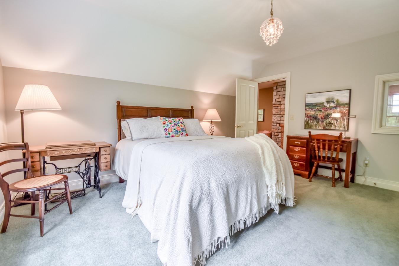 Chardon, Geauga, 44024, United States, 4 Bedrooms Bedrooms, ,3 BathroomsBathrooms,Residential,For Sale,1860175