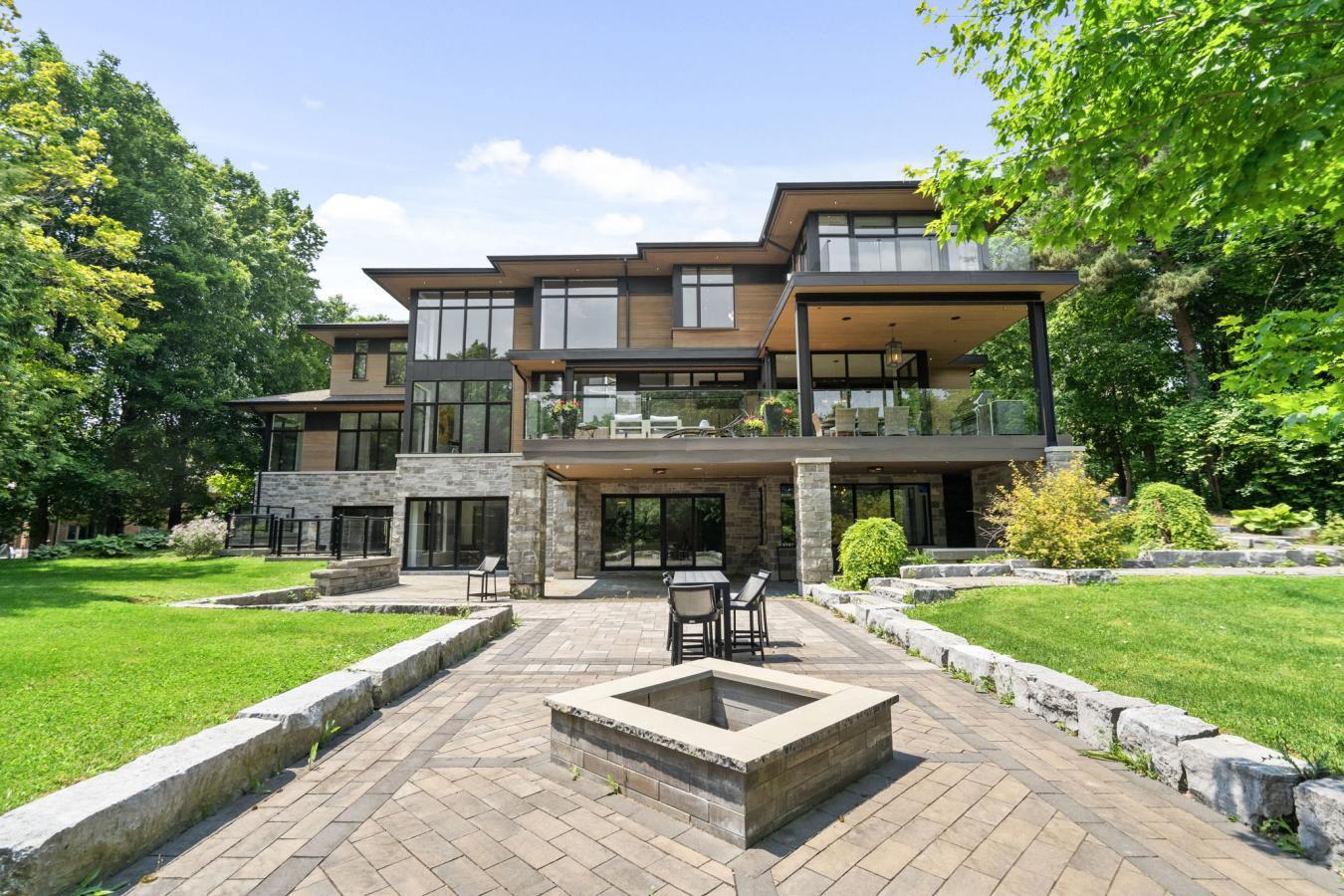 Markham, ON, L6C1G8, Canada, 7 Bedrooms Bedrooms, ,9 BathroomsBathrooms,Residential,For Sale,1868046