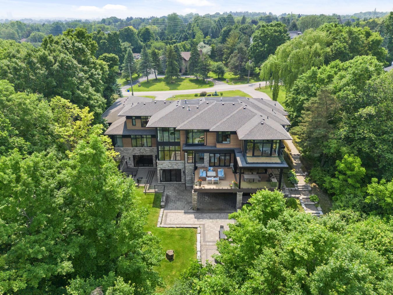 Markham, ON, L6C1G8, Canada, 7 Bedrooms Bedrooms, ,9 BathroomsBathrooms,Residential,For Sale,1868046