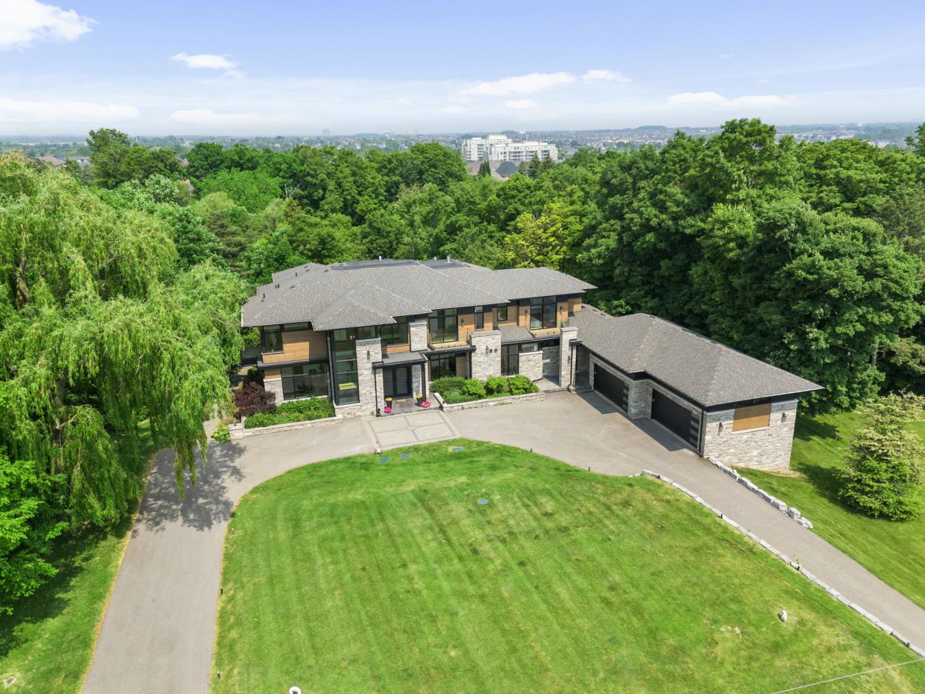 Markham, ON, L6C1G8, Canada, 7 Bedrooms Bedrooms, ,9 BathroomsBathrooms,Residential,For Sale,1868046