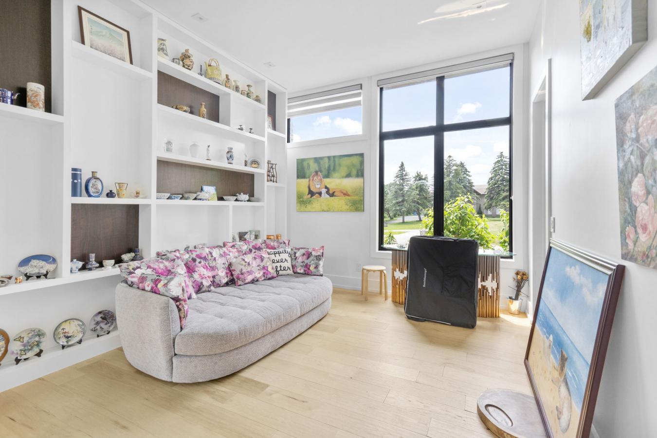 Markham, ON, L6C1G8, Canada, 7 Bedrooms Bedrooms, ,9 BathroomsBathrooms,Residential,For Sale,1868046