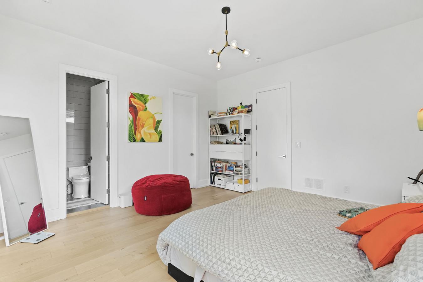 Markham, ON, L6C1G8, Canada, 7 Bedrooms Bedrooms, ,9 BathroomsBathrooms,Residential,For Sale,1868046