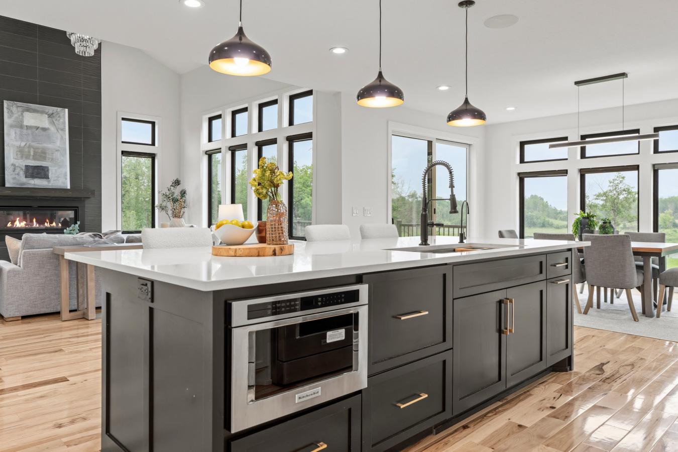 Lakeville, Scott, United States, 6 Bedrooms Bedrooms, ,5 BathroomsBathrooms,Residential,For Sale,1868045