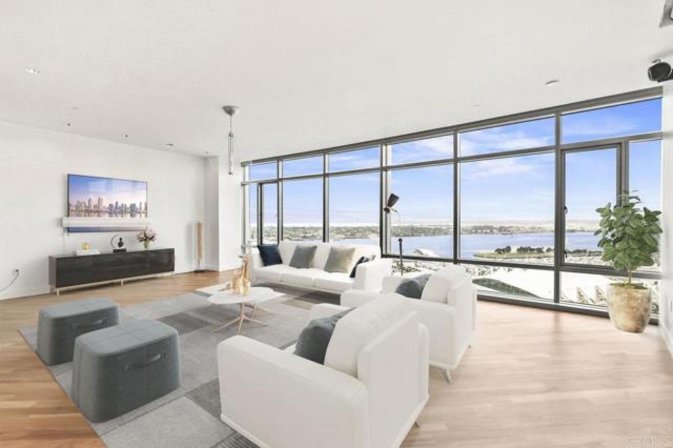 San Diego, California, 92101, United States, 3 Bedrooms Bedrooms, ,3 BathroomsBathrooms,Residential,For Sale,1868043