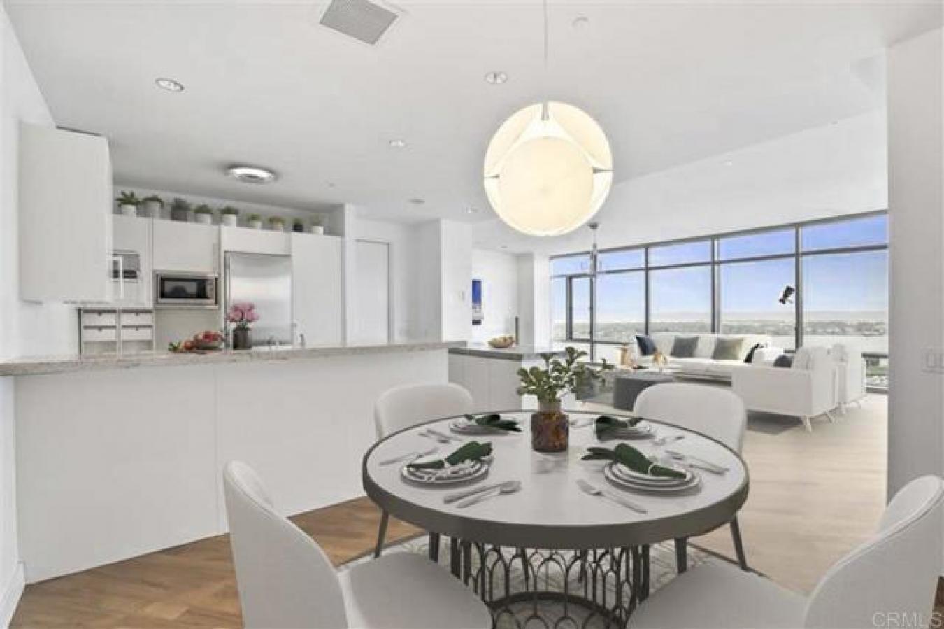 San Diego, California, 92101, United States, 3 Bedrooms Bedrooms, ,3 BathroomsBathrooms,Residential,For Sale,1868043