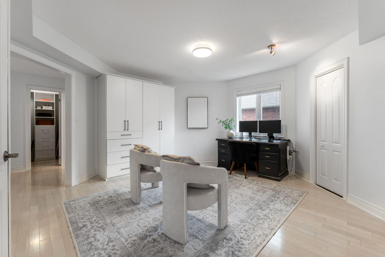 Oakville, ON, L6H 5T2, Canada, 5 Bedrooms Bedrooms, ,4 BathroomsBathrooms,Residential,For Sale,1868040