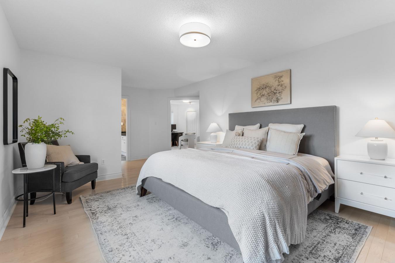 Oakville, ON, L6H 5T2, Canada, 5 Bedrooms Bedrooms, ,4 BathroomsBathrooms,Residential,For Sale,1868040