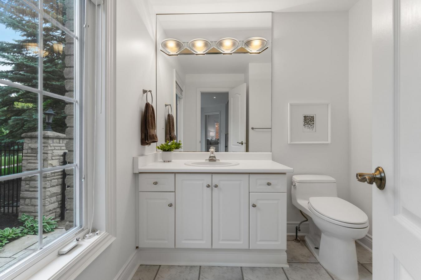 Oakville, ON, L6H 5T2, Canada, 5 Bedrooms Bedrooms, ,4 BathroomsBathrooms,Residential,For Sale,1868040