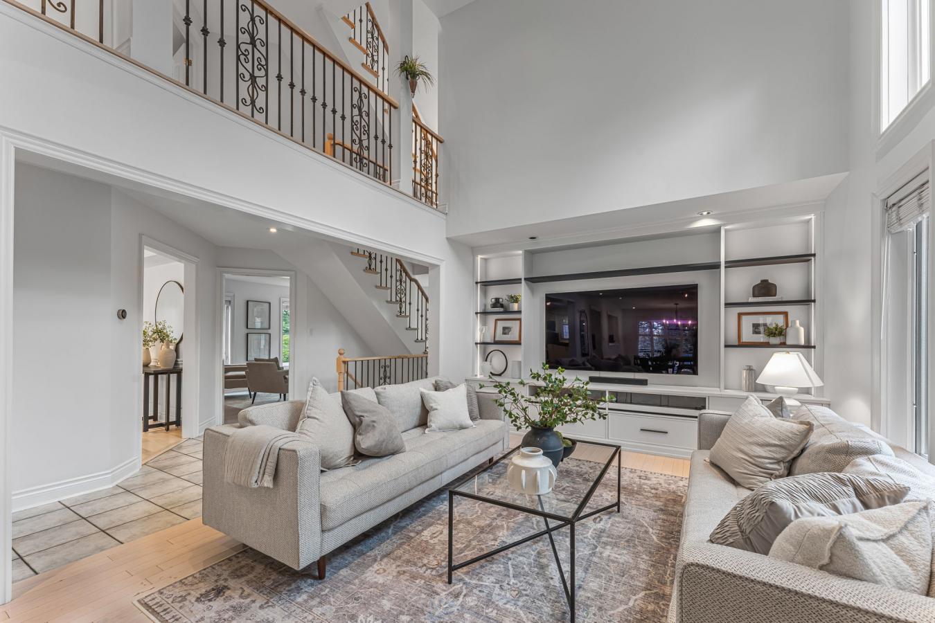 Oakville, ON, L6H 5T2, Canada, 5 Bedrooms Bedrooms, ,4 BathroomsBathrooms,Residential,For Sale,1868040