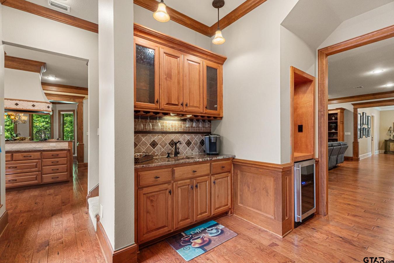 Tyler, Texas, 75707, United States, 4 Bedrooms Bedrooms, ,4 BathroomsBathrooms,Residential,For Sale,1868039