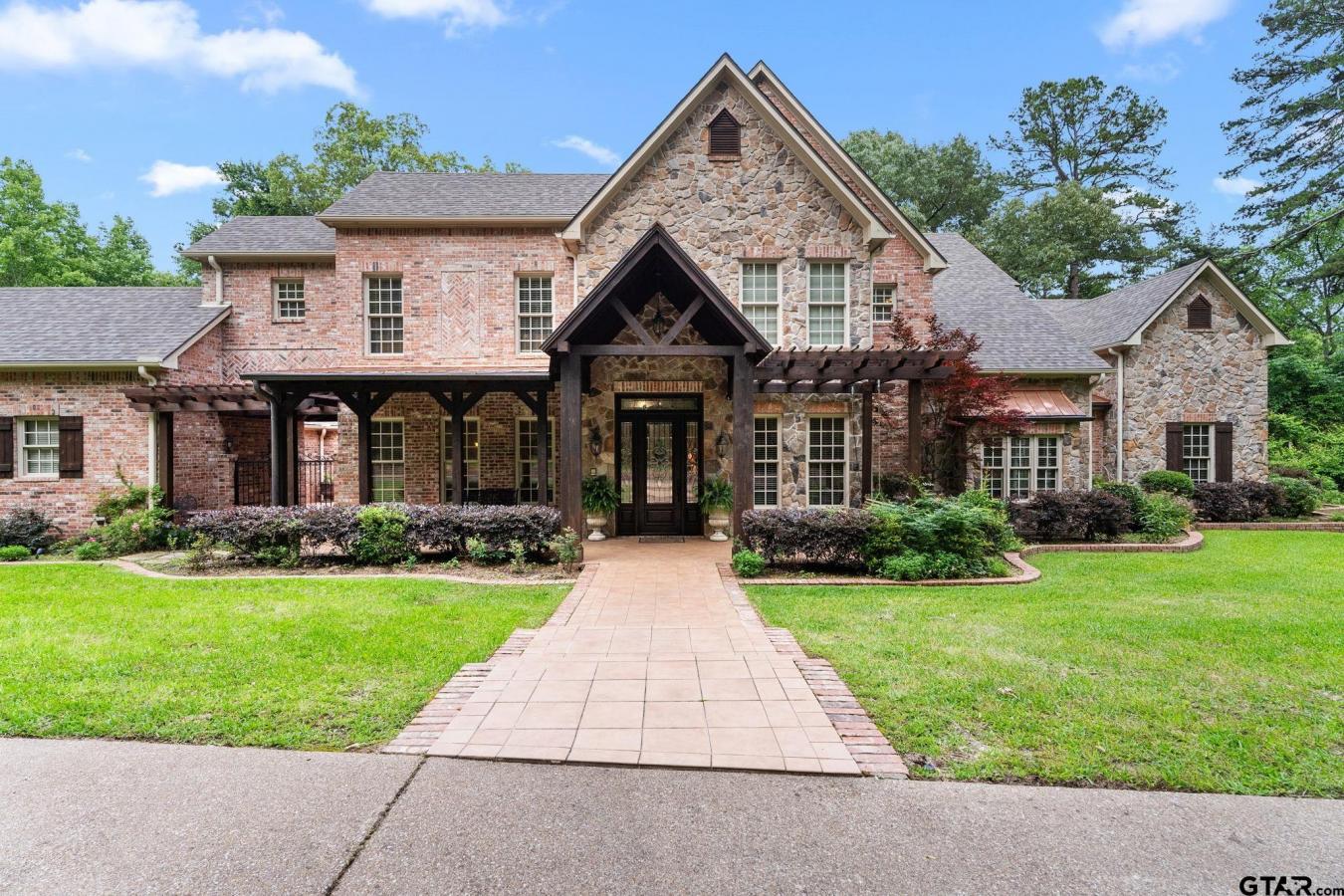 Tyler, Texas, 75707, United States, 4 Bedrooms Bedrooms, ,4 BathroomsBathrooms,Residential,For Sale,1868039