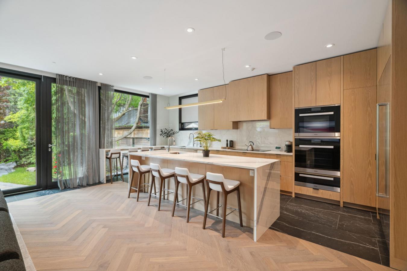 Toronto, ON, M4W 1T8, Canada, 7 Bedrooms Bedrooms, ,6 BathroomsBathrooms,Residential,For Sale,1860179