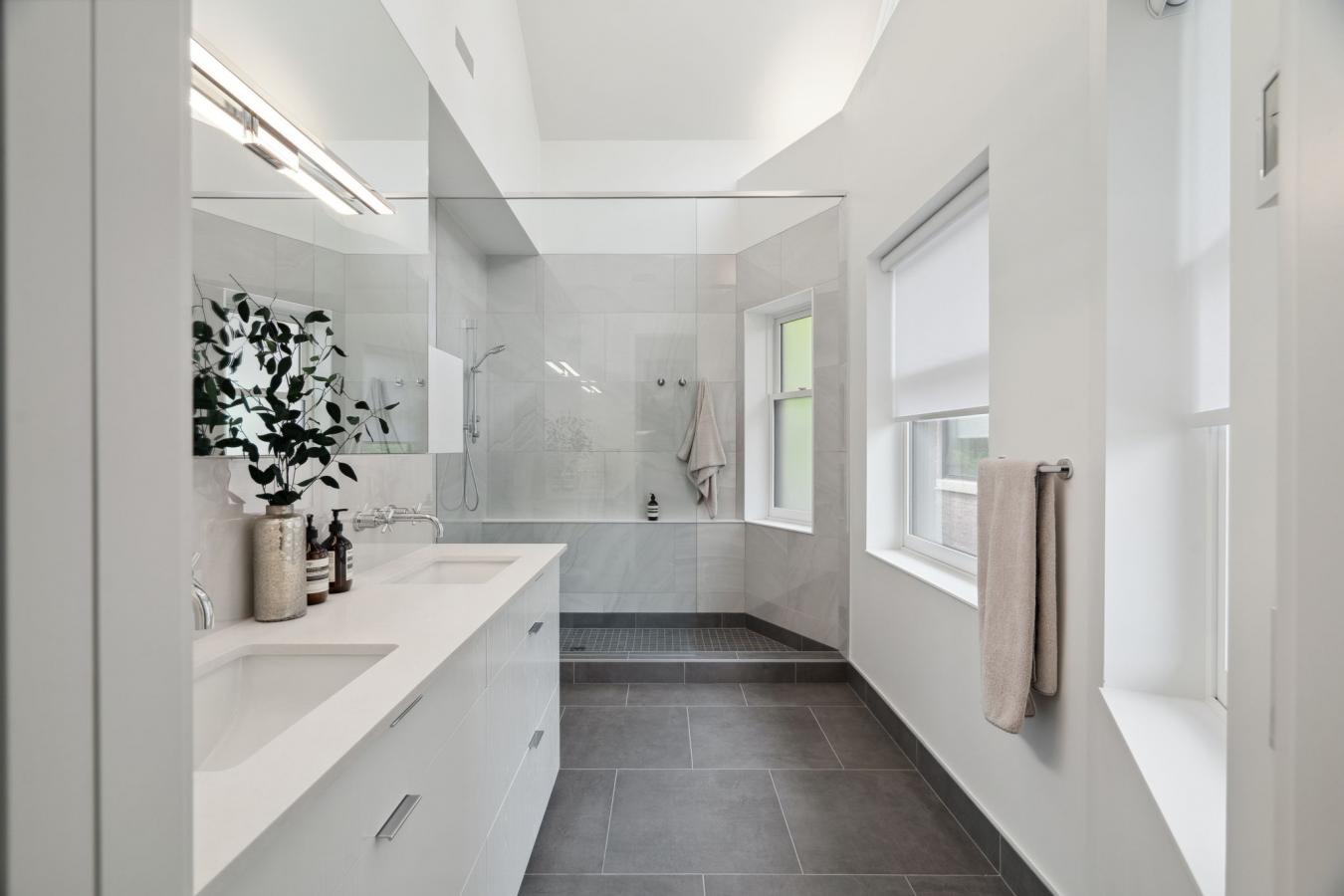 Toronto, ON, M4W 1T8, Canada, 7 Bedrooms Bedrooms, ,6 BathroomsBathrooms,Residential,For Sale,1860179