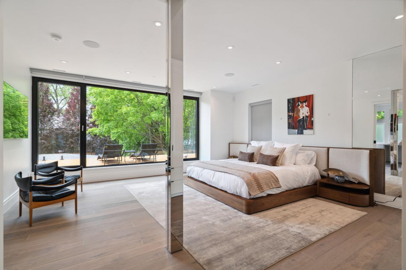 Toronto, ON, M4W 1T8, Canada, 7 Bedrooms Bedrooms, ,6 BathroomsBathrooms,Residential,For Sale,1860179