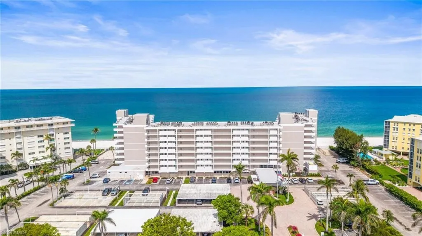 Naples, Florida, 34103, United States, 2 Bedrooms Bedrooms, ,2 BathroomsBathrooms,Residential,For Sale,1860178