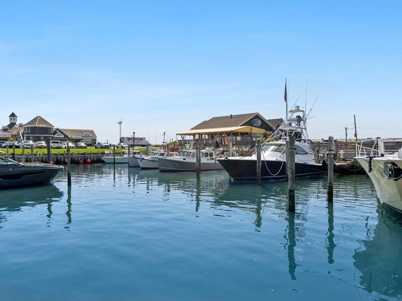 Hampton Bays, New York, 11946, United States, ,Residential,For Sale,1862725