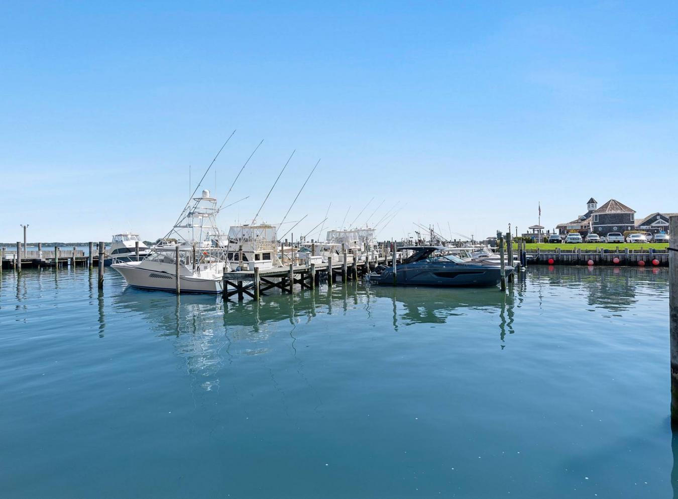 Hampton Bays, New York, 11946, United States, ,Residential,For Sale,1862725
