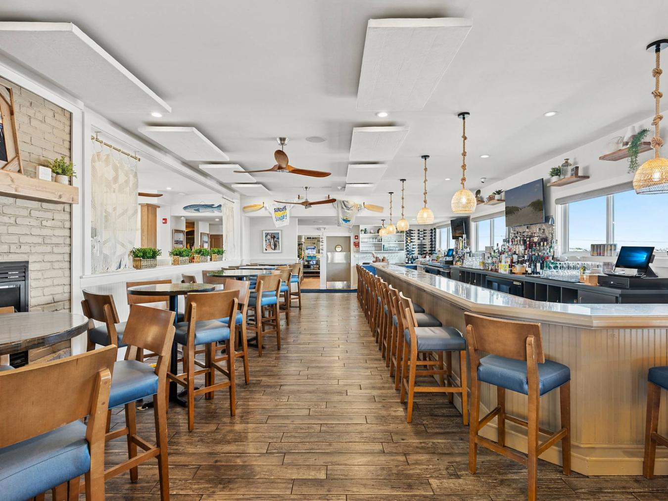 Hampton Bays, New York, 11946, United States, ,Residential,For Sale,1862725