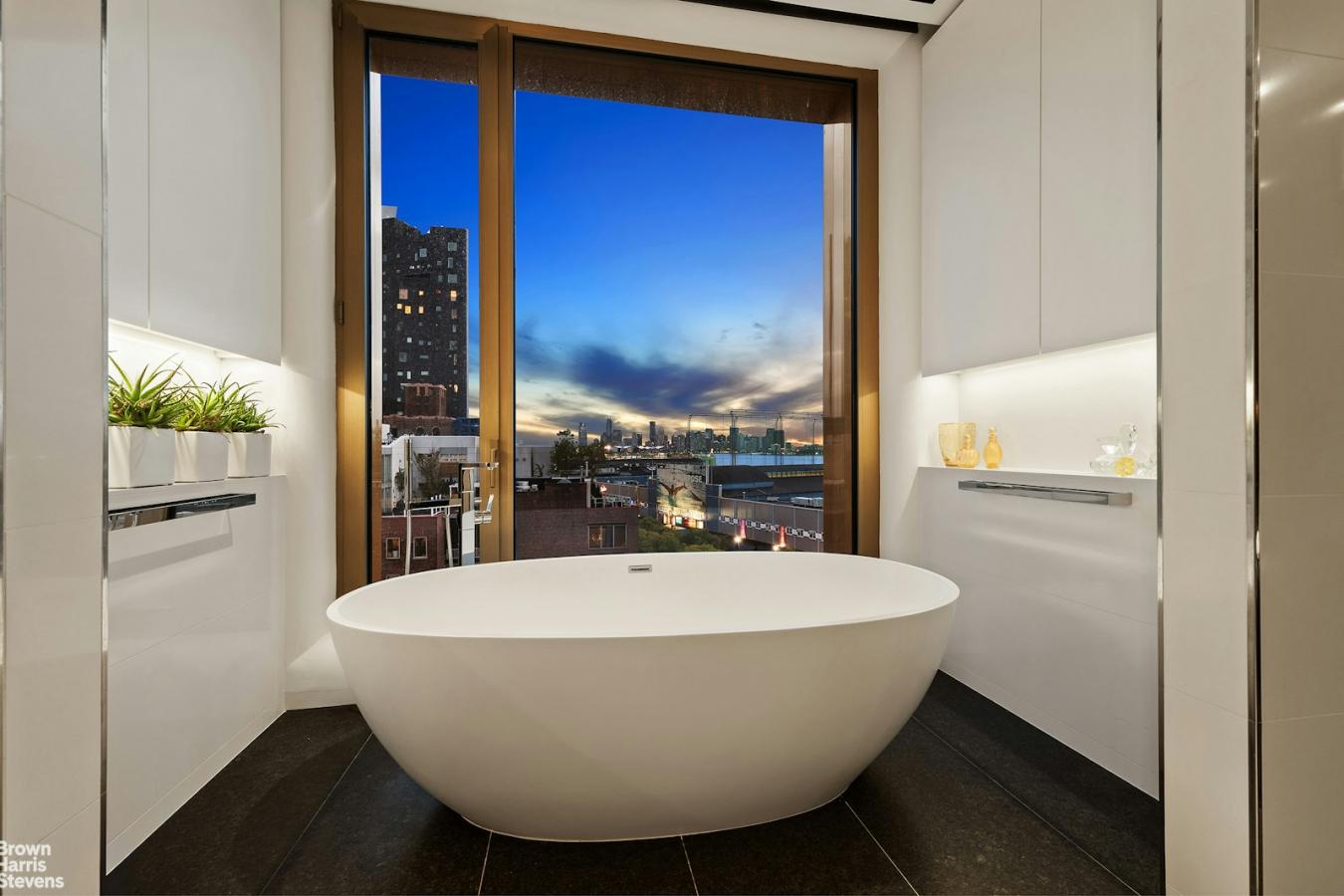 Chelsea, New York, 10011, United States, 3 Bedrooms Bedrooms, ,2 BathroomsBathrooms,Residential,For Sale,1946303