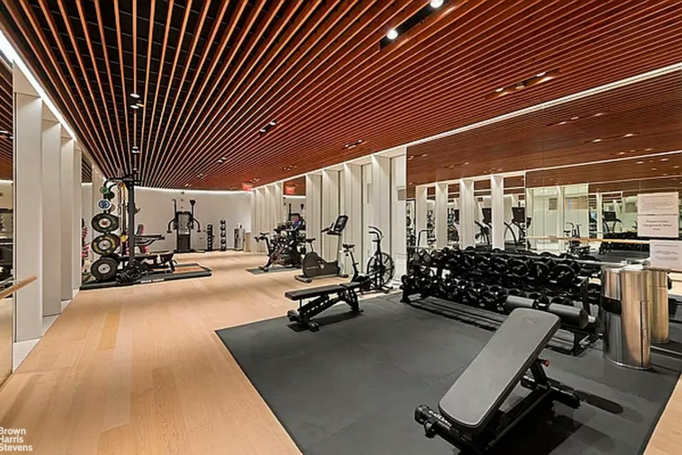 Chelsea, New York, 10011, United States, 3 Bedrooms Bedrooms, ,2 BathroomsBathrooms,Residential,For Sale,1946303