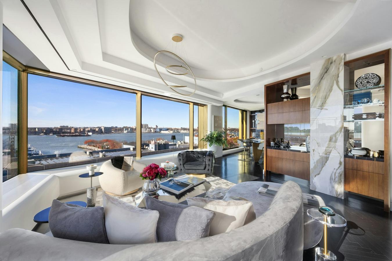 Chelsea, New York, 10011, United States, 3 Bedrooms Bedrooms, ,2 BathroomsBathrooms,Residential,For Sale,1968601