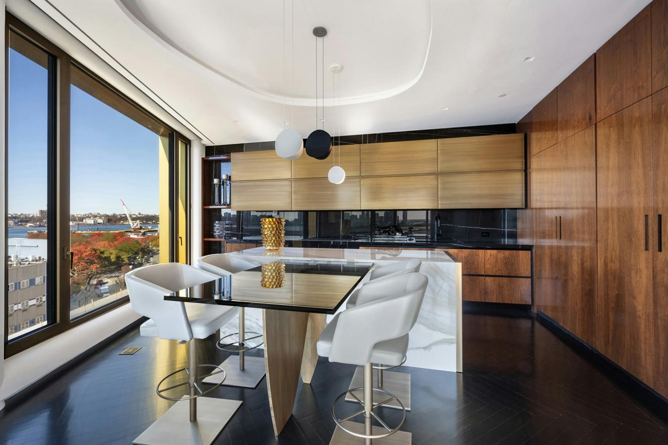 Chelsea, New York, 10011, United States, 3 Bedrooms Bedrooms, ,2 BathroomsBathrooms,Residential,For Sale,1968601