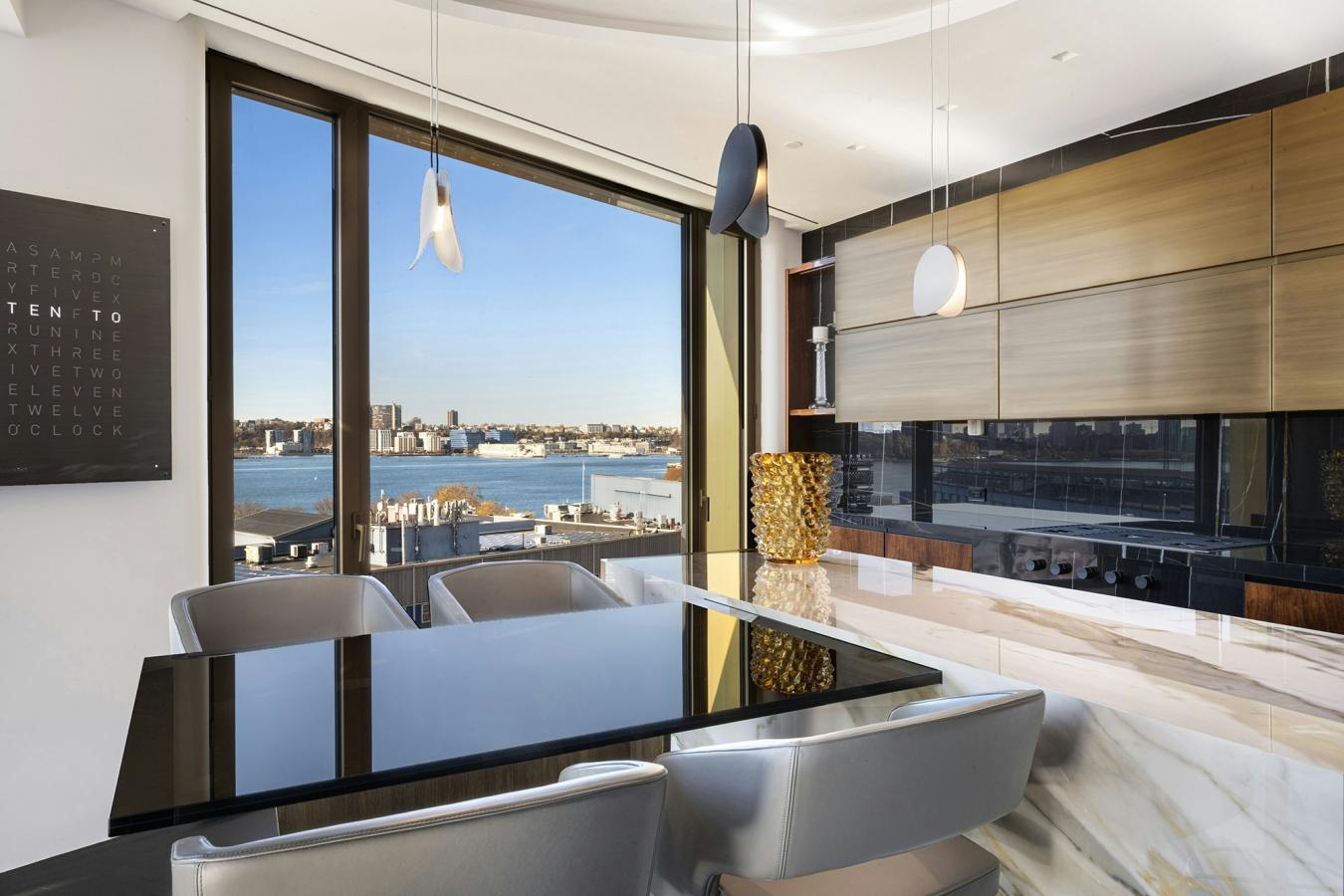 Chelsea, New York, 10011, United States, 3 Bedrooms Bedrooms, ,2 BathroomsBathrooms,Residential,For Sale,1968601