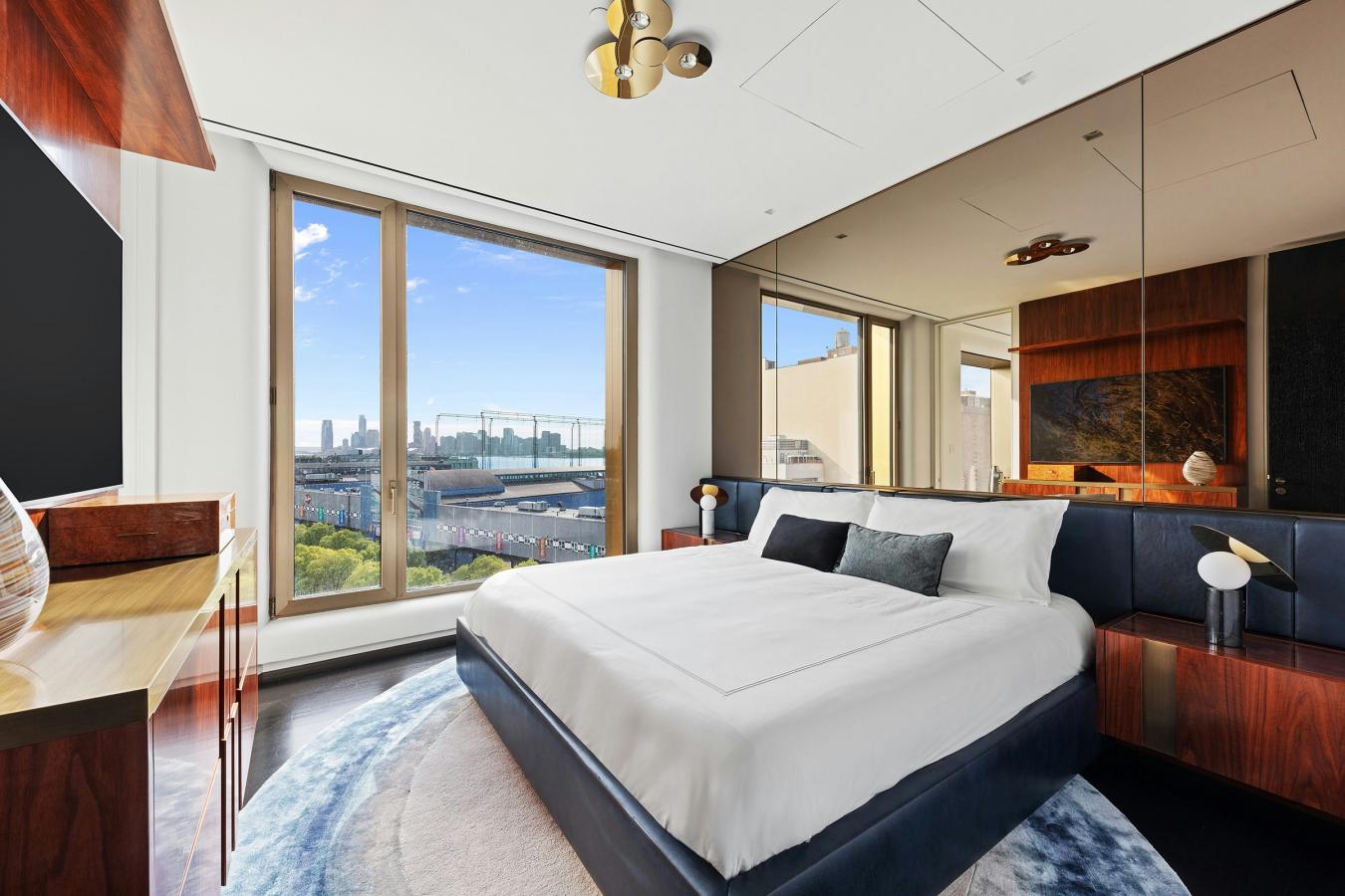 Chelsea, New York, 10011, United States, 3 Bedrooms Bedrooms, ,2 BathroomsBathrooms,Residential,For Sale,1968601