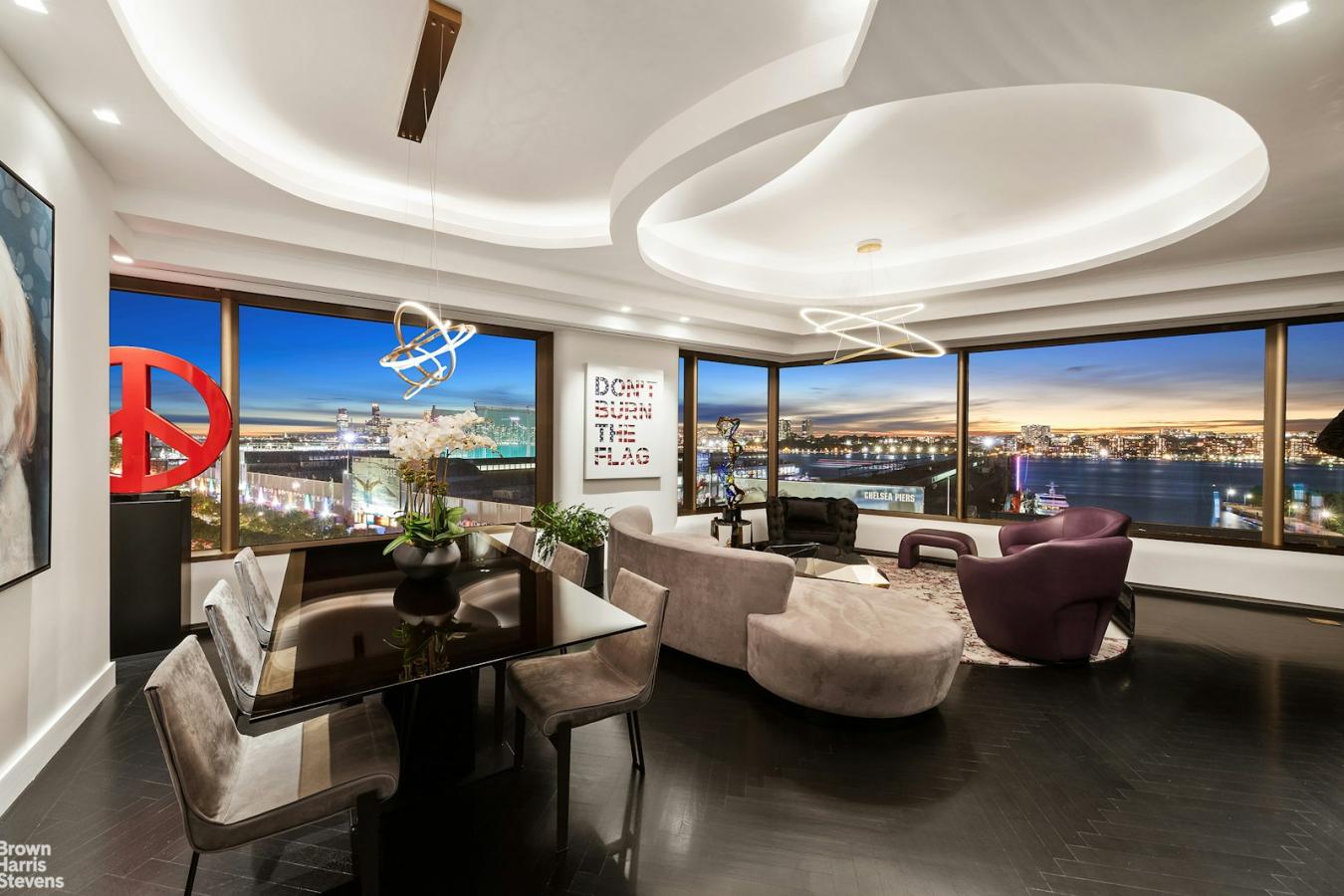 Chelsea, New York, 10011, United States, 3 Bedrooms Bedrooms, ,2 BathroomsBathrooms,Residential,For Sale,1946303