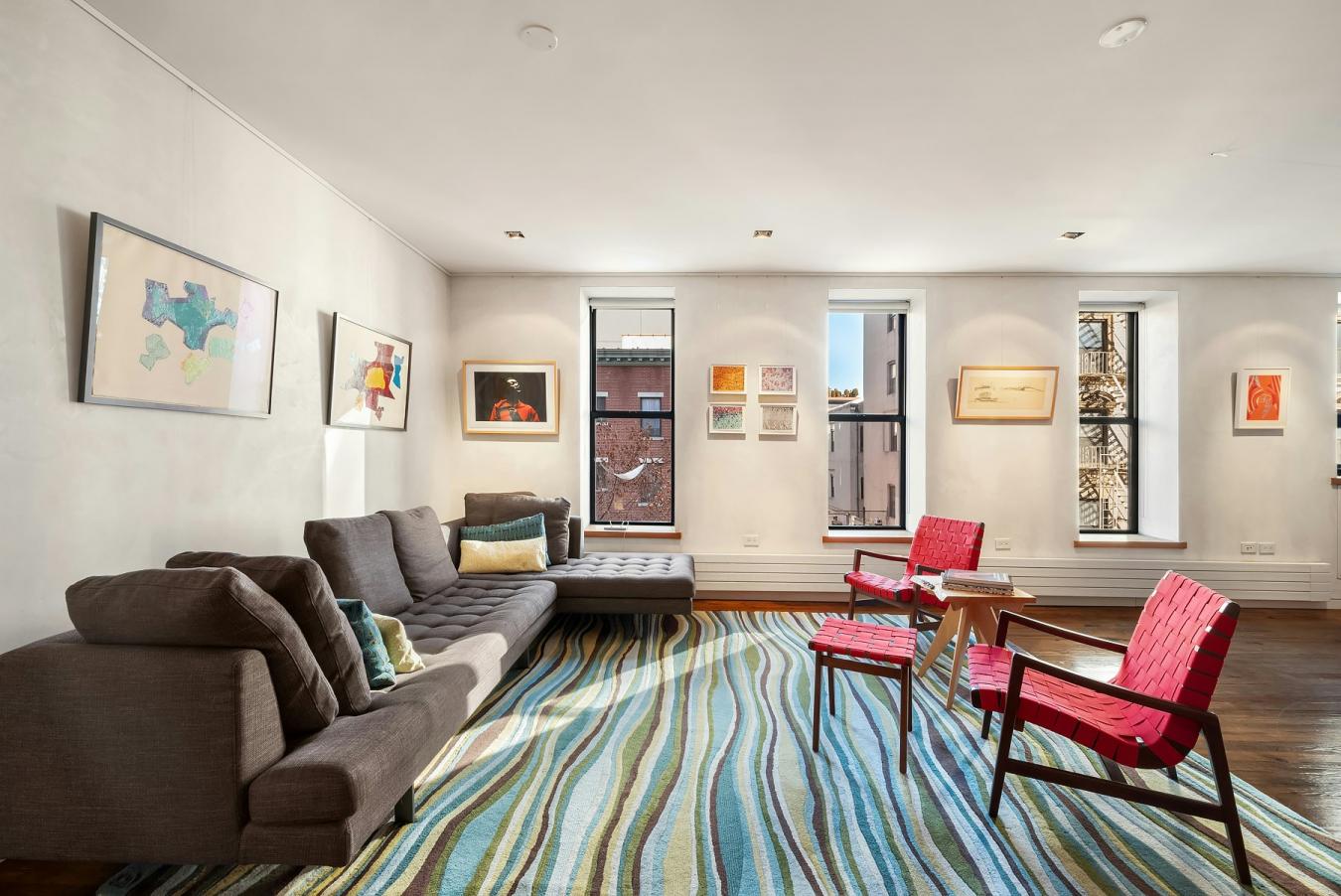 East Village, New York, 10009, United States, 2 Bedrooms Bedrooms, ,2 BathroomsBathrooms,Residential,For Sale,1946302