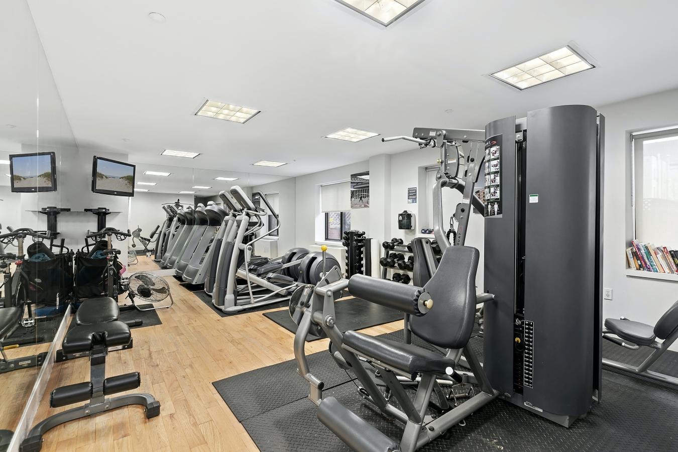 West Harlem, New York, 10026, United States, 2 Bedrooms Bedrooms, ,2 BathroomsBathrooms,Residential,For Sale,1862694