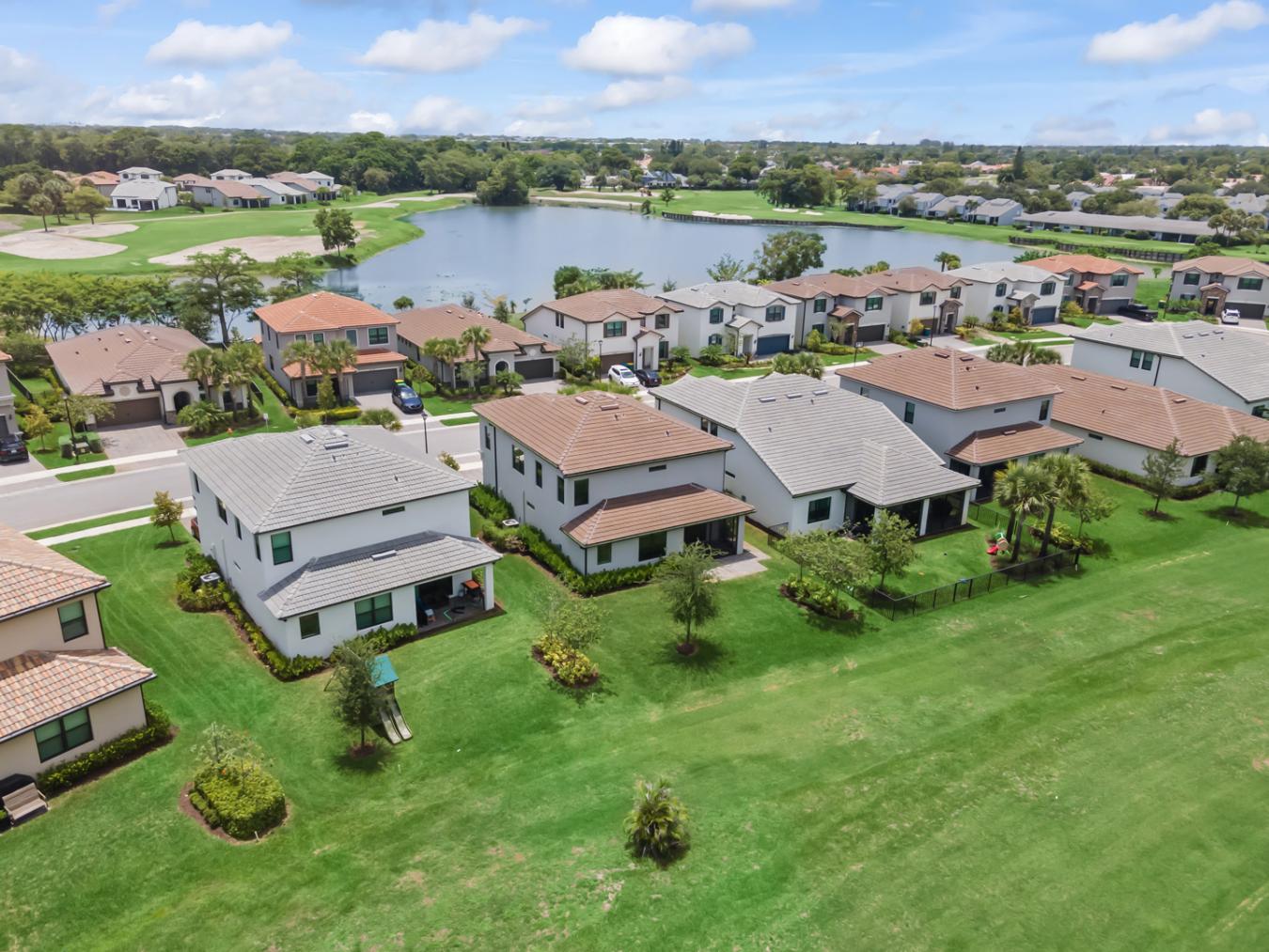 TAMARAC, Florida, 33321, United States, 4 Bedrooms Bedrooms, ,2 BathroomsBathrooms,Residential,For Sale,1869024