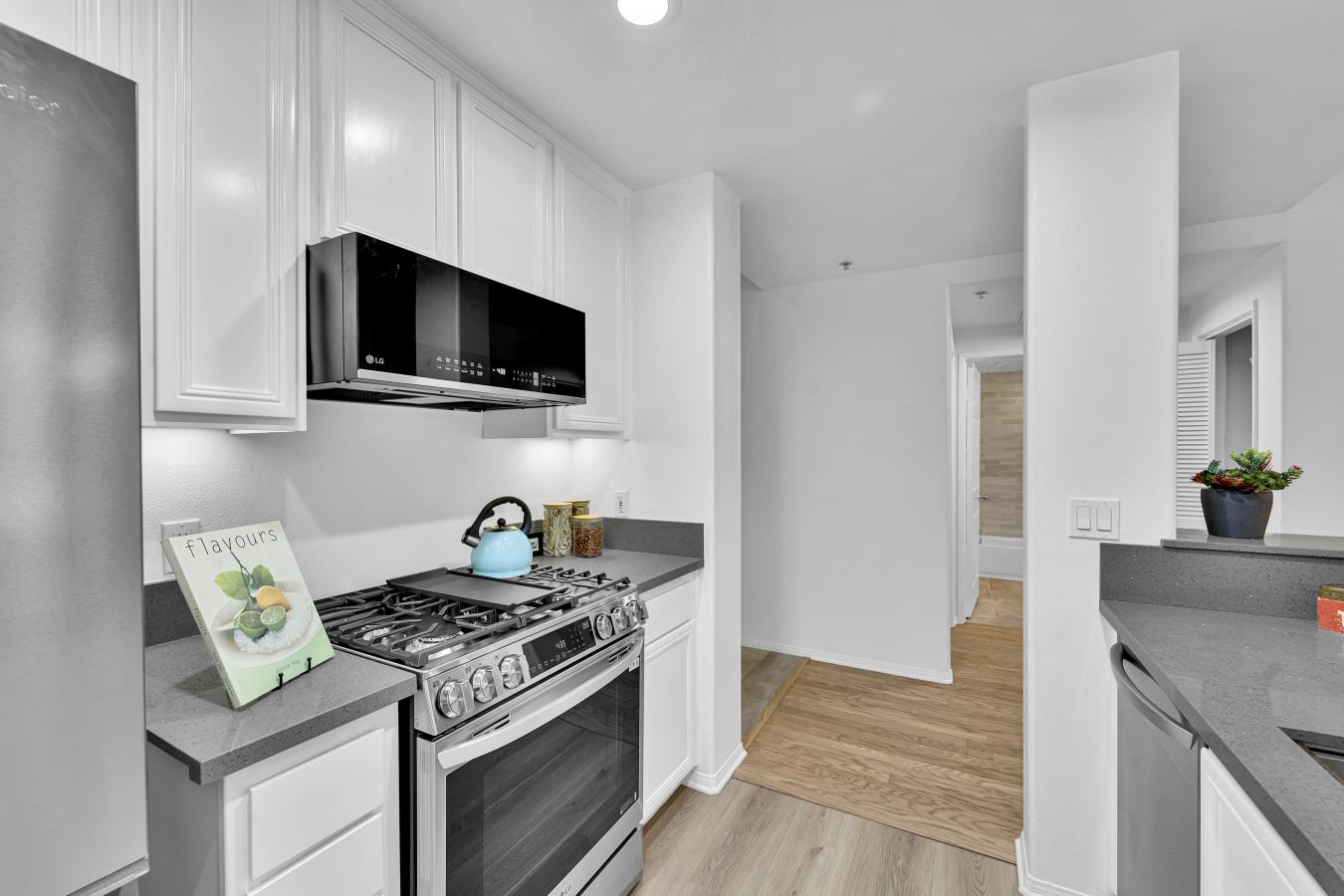 Playa Vista, Los Angeles, 90094, United States, 2 Bedrooms Bedrooms, ,2 BathroomsBathrooms,Residential,For Sale,1869008