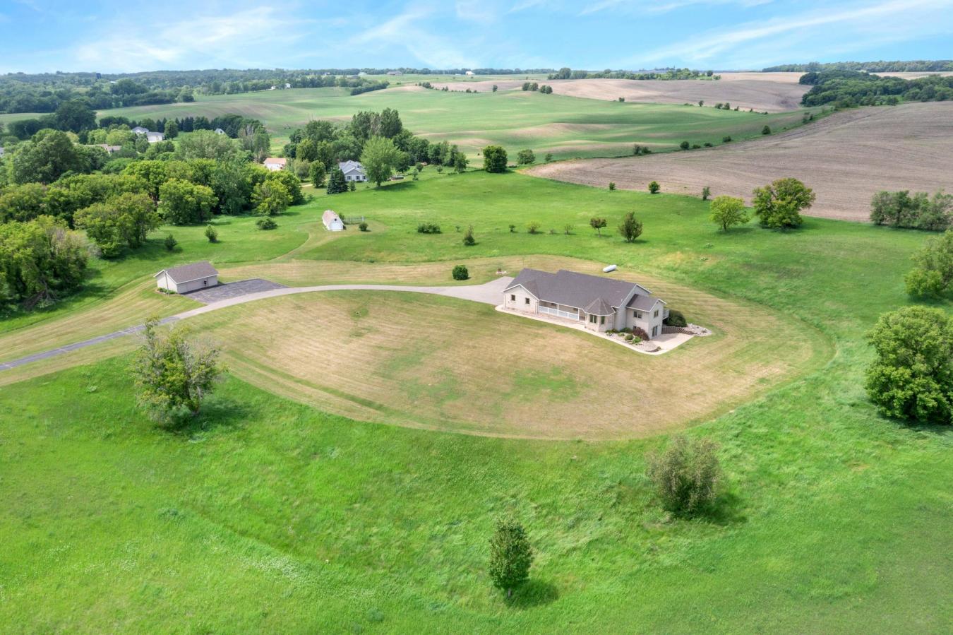 Starbuck, Pope, 56381, United States, 3 Bedrooms Bedrooms, ,3 BathroomsBathrooms,Residential,For Sale,1868999