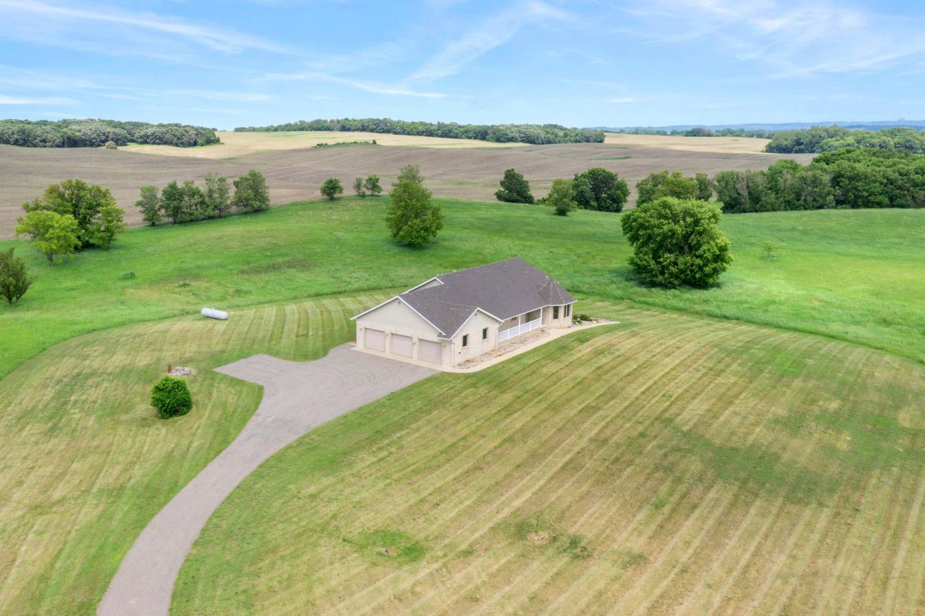 Starbuck, Pope, 56381, United States, 3 Bedrooms Bedrooms, ,3 BathroomsBathrooms,Residential,For Sale,1868999