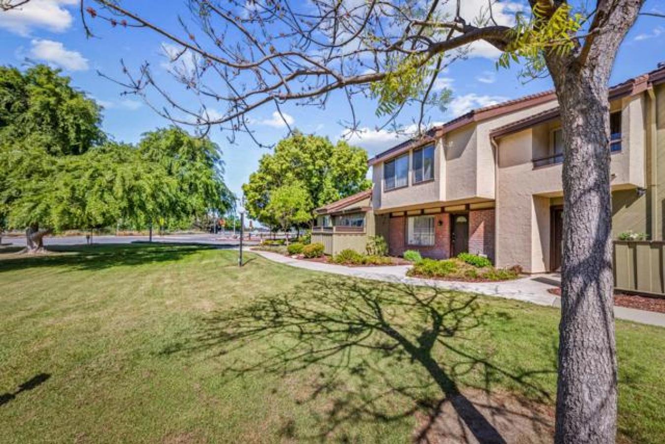 San Jose, California, 95133, United States, 4 Bedrooms Bedrooms, ,2 BathroomsBathrooms,Residential,For Sale,1868995