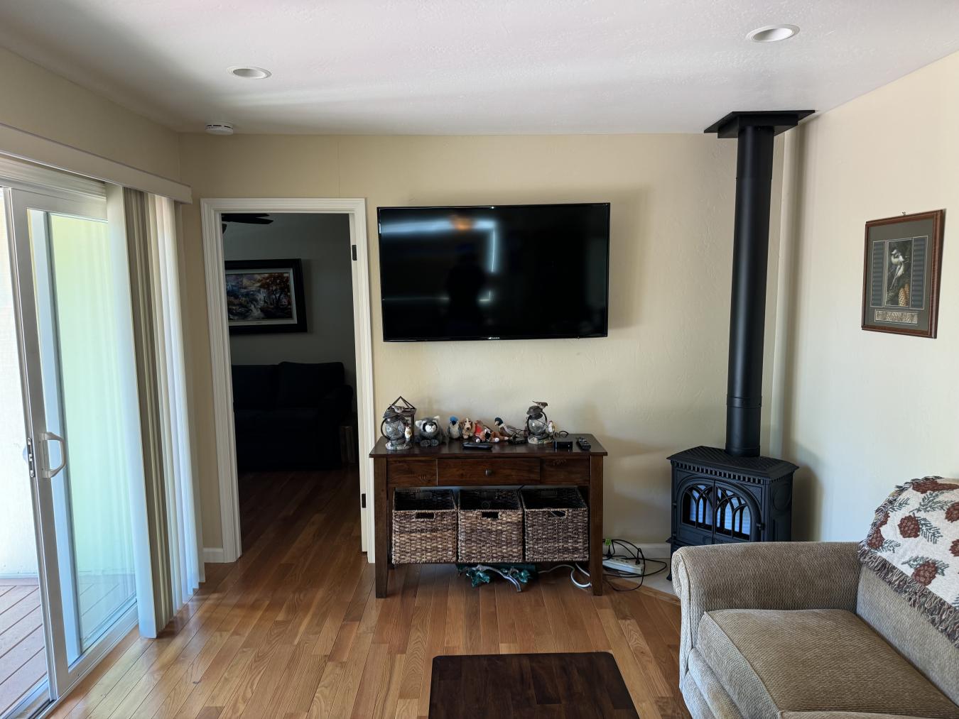 56 Lodge Heights, Soquel, Santa Cruz, 95073, United States, 2 Bedrooms Bedrooms, ,1 BathroomBathrooms,Residential,For Sale,56 Lodge Heights,ML81993158