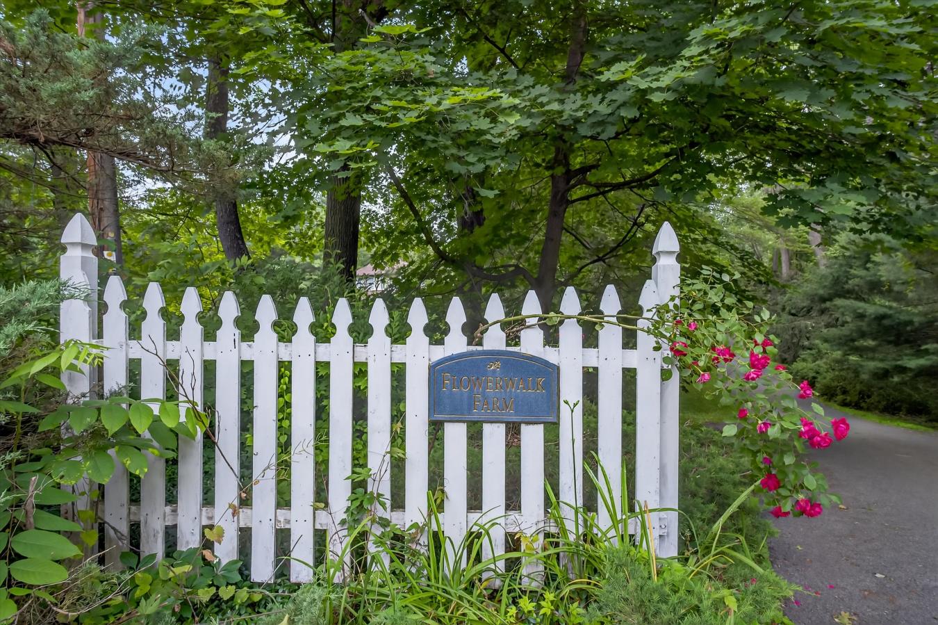 LaGrange, Dutchess, 12540, United States, 4 Bedrooms Bedrooms, ,4 BathroomsBathrooms,Residential,For Sale,1867814 LaGrange, Dutchess, 12540, United States, 4 Bedrooms Bedrooms, ,4 BathroomsBathrooms,Residential,For Sale,1867814