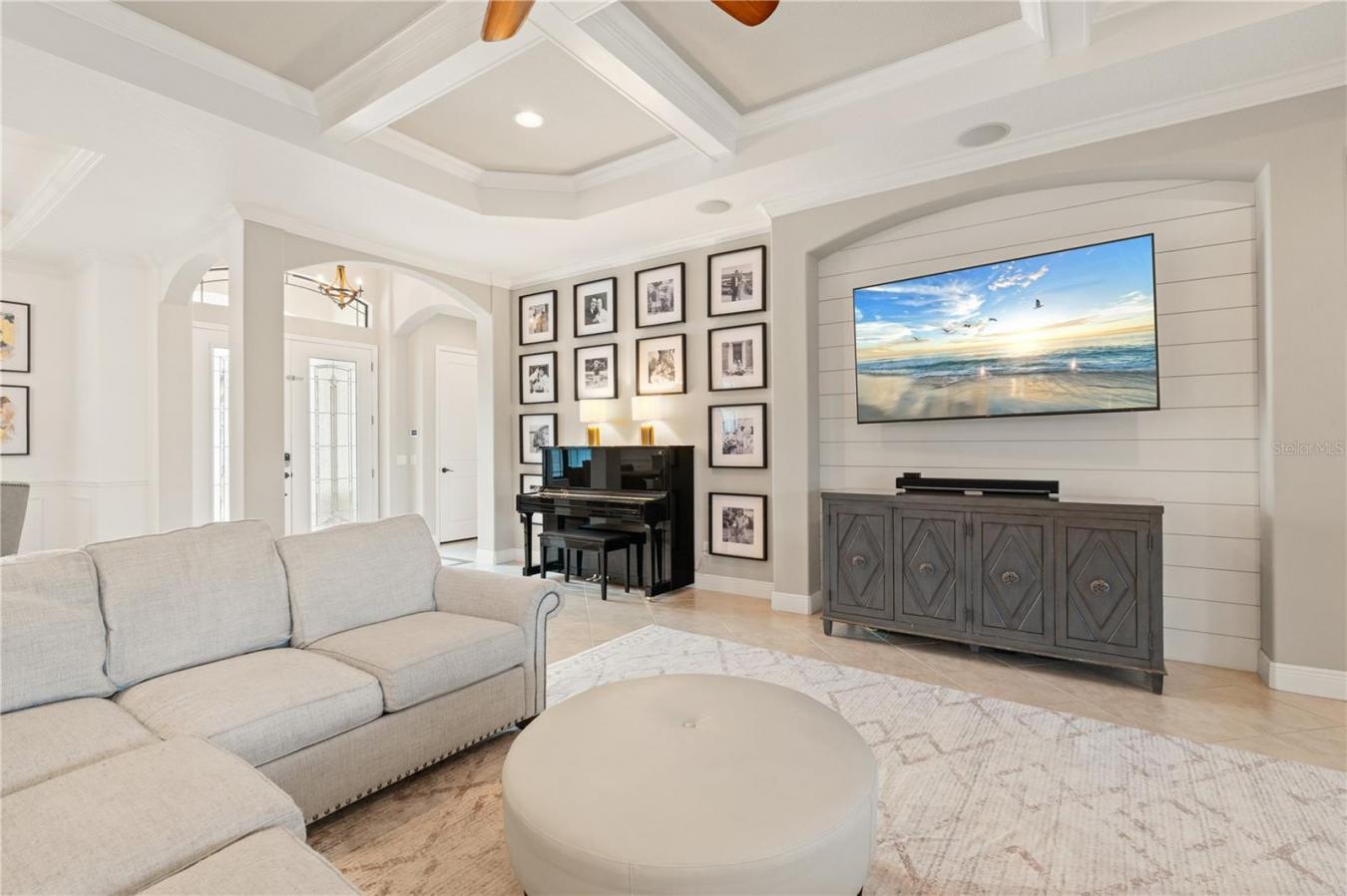 BRADENTON, Florida, 34208, United States, 2 Bedrooms Bedrooms, ,3 BathroomsBathrooms,Residential,For Sale,1871422