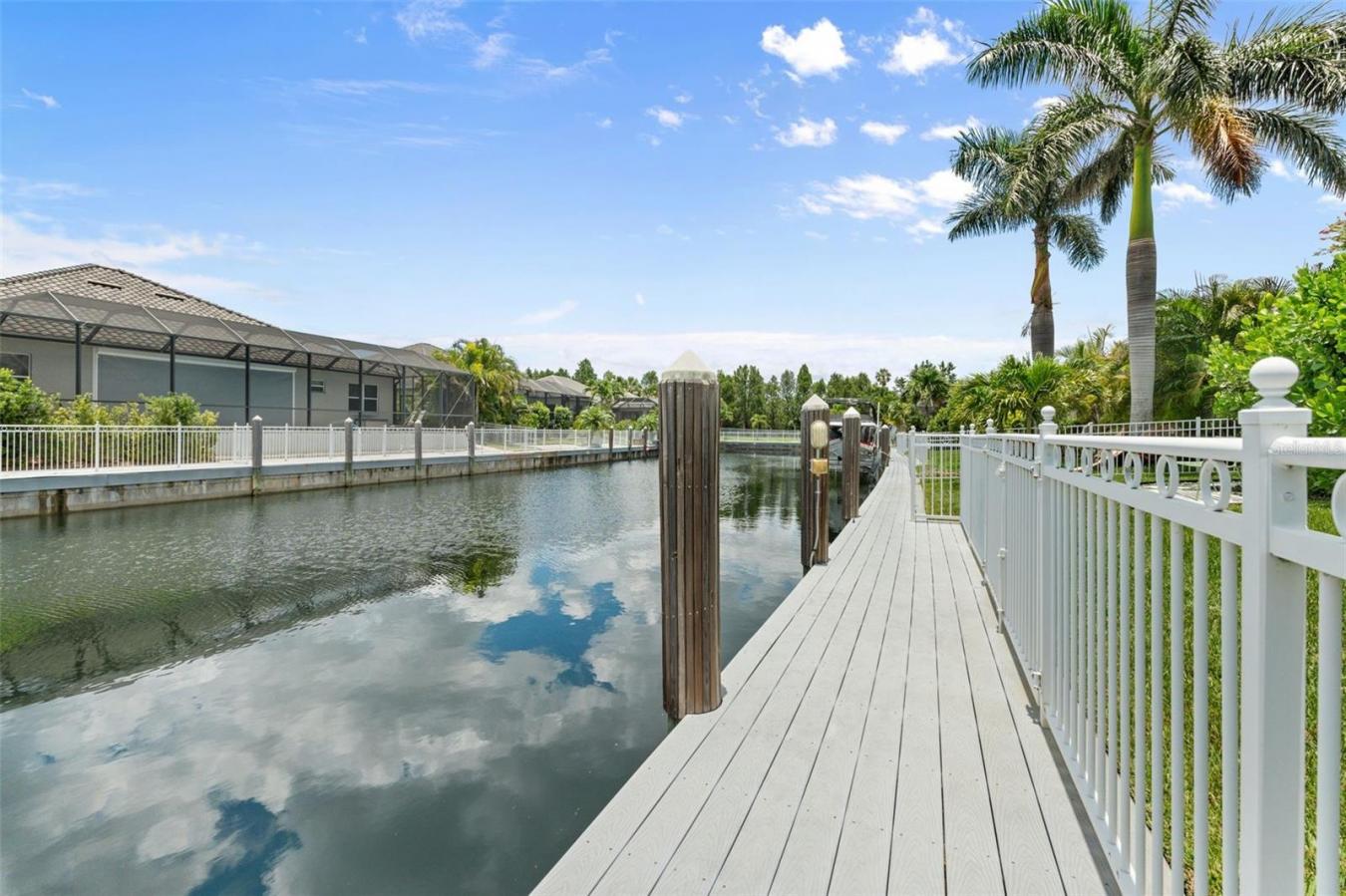 BRADENTON, Florida, 34208, United States, 2 Bedrooms Bedrooms, ,3 BathroomsBathrooms,Residential,For Sale,1871422