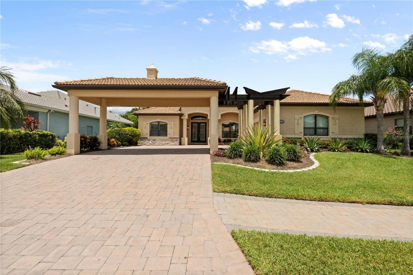 BRADENTON, Florida, 34208, United States, 2 Bedrooms Bedrooms, ,3 BathroomsBathrooms,Residential,For Sale,1871422