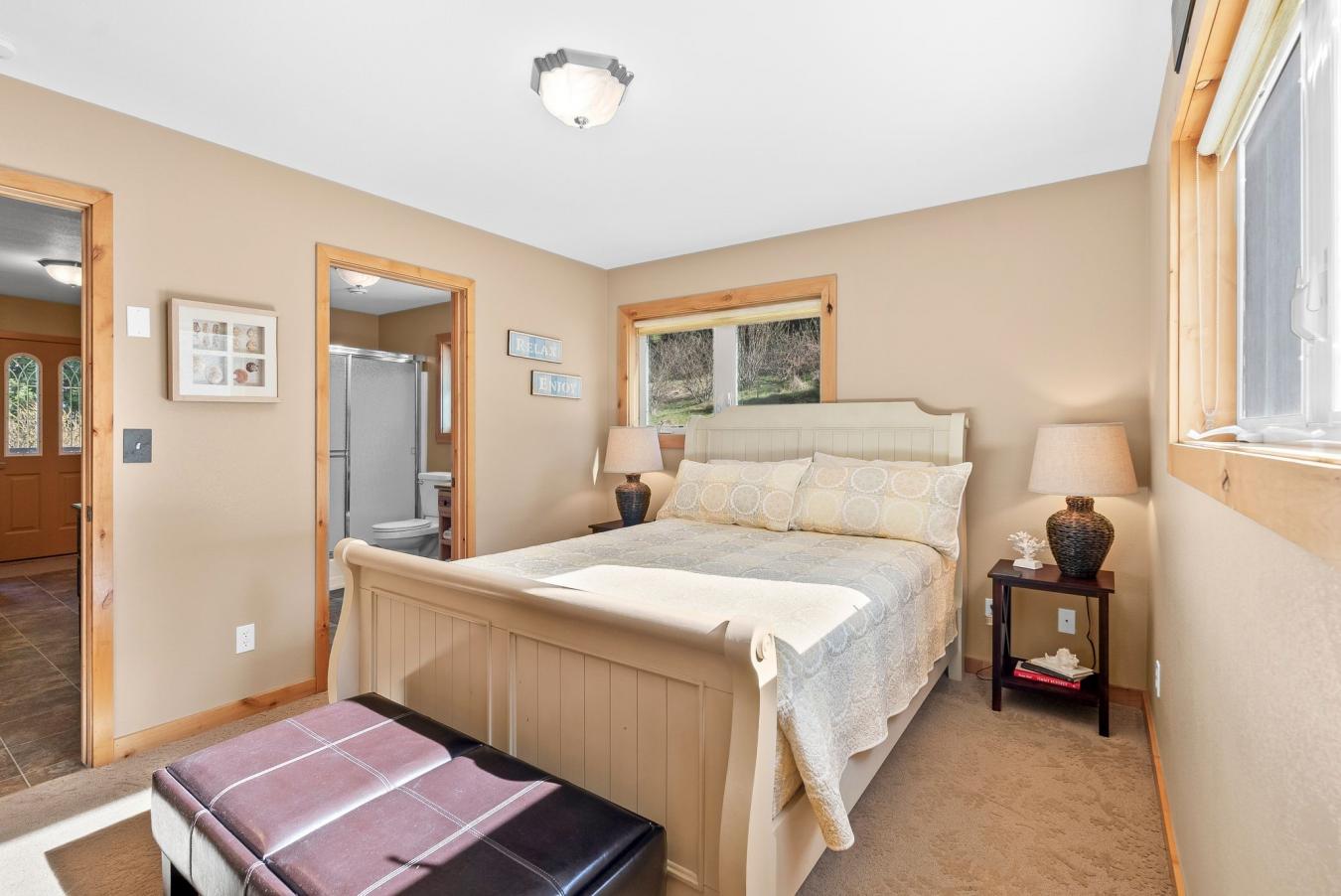 Sagle, Bonner, 83860, United States, 3 Bedrooms Bedrooms, ,3 BathroomsBathrooms,Residential,For Sale,1871418