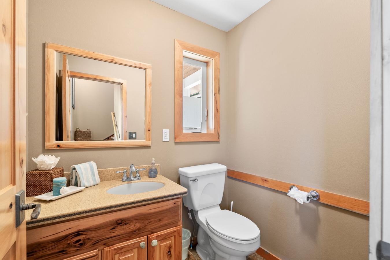 Sagle, Bonner, 83860, United States, 3 Bedrooms Bedrooms, ,3 BathroomsBathrooms,Residential,For Sale,1871418