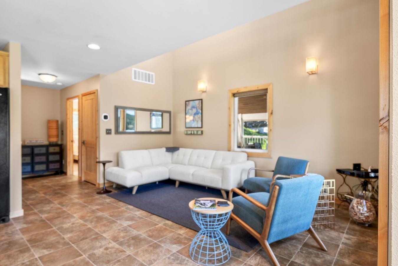 Sagle, Bonner, 83860, United States, 3 Bedrooms Bedrooms, ,3 BathroomsBathrooms,Residential,For Sale,1871418