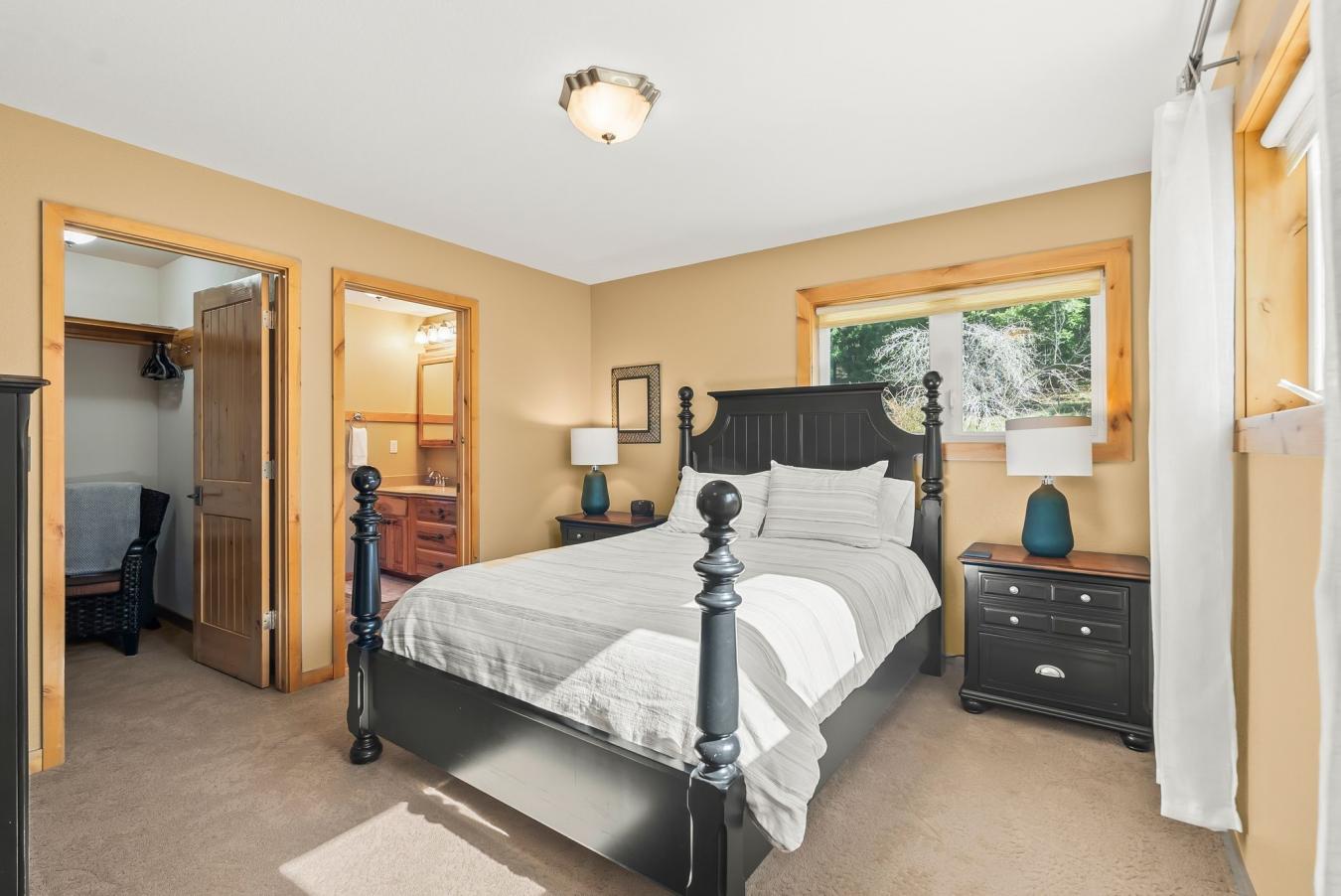 Sagle, Bonner, 83860, United States, 3 Bedrooms Bedrooms, ,3 BathroomsBathrooms,Residential,For Sale,1871418